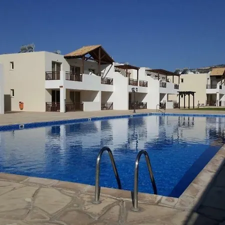 Vanessa 2 Bedroom Apartment Paphos Exterior photo